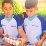 Concurso em Arapiraca vai escolher arte oficial para o rótulo dos ovos produzidos na Escola de Campo